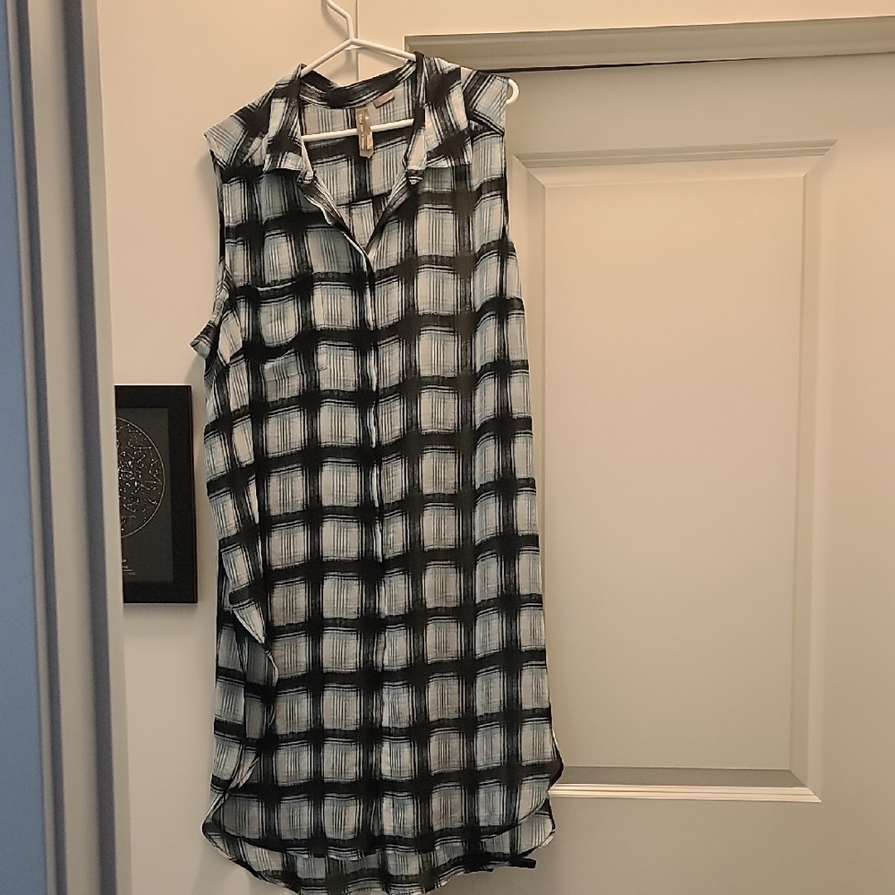 Penningtons Black, White And Blue  Sleeveless Tunic